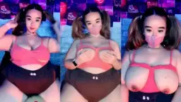 Jijiw Toge Remas Susu, Ngangkang Sambil Omek Jembut Basah
