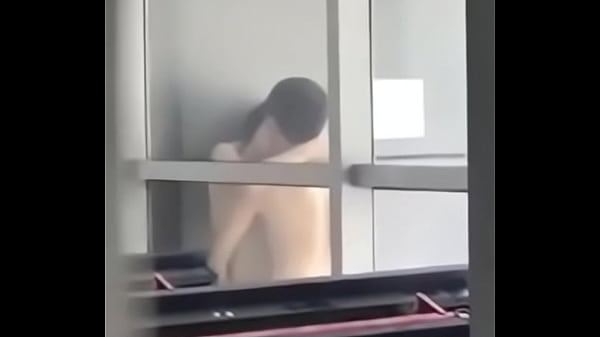 Goyangin Badan Di Gym Kampus, Abis Itu Ngajak Ke Pojokan Gelap