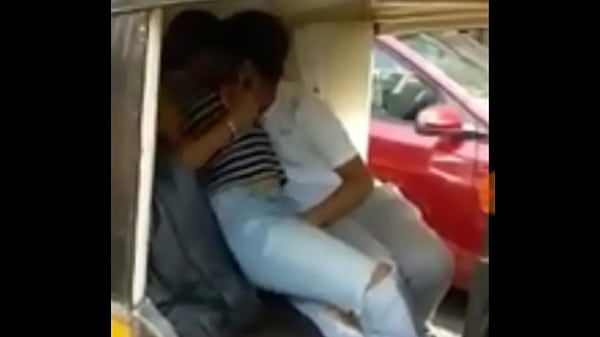 Ngaceng Abis, Lebah-lebah India Ngewe Di Dalam Becak