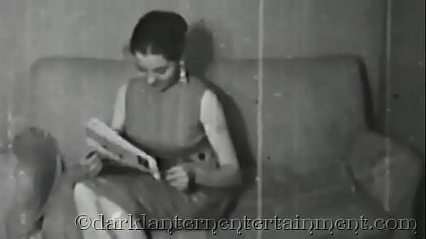 Gelapnya Malam, Panasnya Surat Dari Ibu Tiri—goyang Ranjang Penuh Drama.