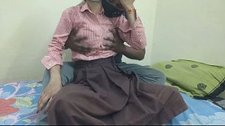 Cewek Kuliahan India Digebuk Kontol Cowoknya Di Kamar Kos, Crot Di Mana-mana!