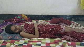 Bhabhi Tetangga Digebukin Keras Sama Si Pindang