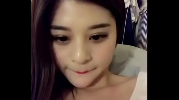 Cewek China Colmek Di Depan Kamera, Crot Di Lantai