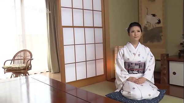 Pelayan Hot Binal Sambut Tamu Jepang: Lo Datang Ke Sini Mau Ngapain, Nih?