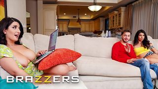 Sarah Arab Genit Godain Pacar Temen Kos, Ngewe Panas Diam-diam Di Belakang – Brazzers