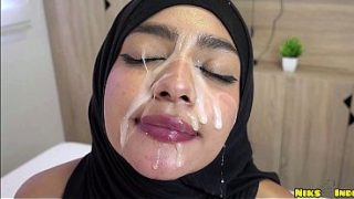 Anak Hijab Digebukin Brutal Sampe Crot Di Muka