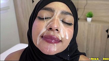 Anak Hijab Digebukin Brutal Sampe Crot Di Muka