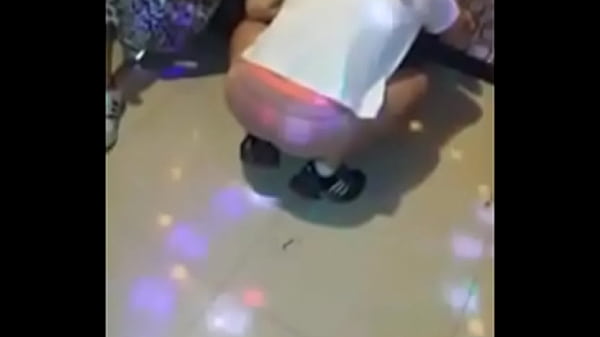 [viral Korea] Di Karaoke, Rok Disingsing, Pantat Dicolok – Video Panas – Ngewe Seru