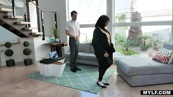 Ibu-ibu Arab Kylie Kingston Haus Kontol Muda