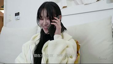 Gadis Korea Kesepian Jebak Tukang Servis Di Antara Pahanya Yang Menggoda