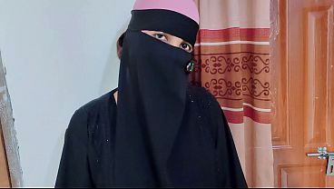 Hijab Jalang Jasmine Digebuk Orang Asing Brutal