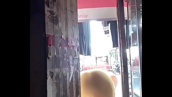Bokep Indonesia, Udah Nggak Betah Jemur Baju, Malah Diajak Ngentot