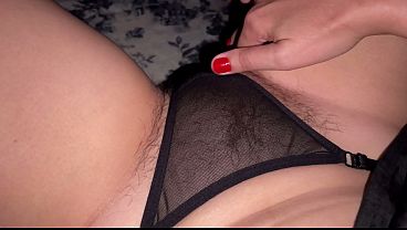 Tonton Ibu Nakal Ini Bermain Dengan Memek Bulu Lebatnya. Fpov