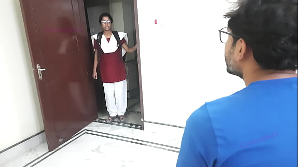 Cewek Bengali Lugu Digebukin Sama Orang Asing – Cerita Panas Hindi
