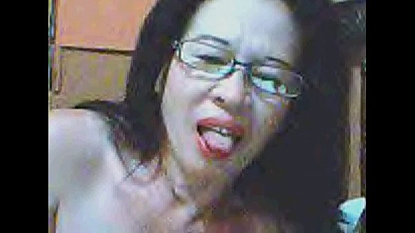Filipina Main Webcam, Buka-bukaan Di Depan Layar