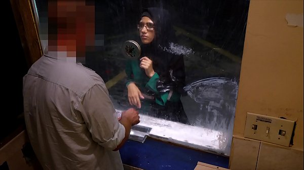 Orang Arab Nekat, Cewek Arab Nekat Ngentot Demi Duit Di Motel Kumuh