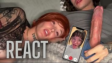 Ibu Tiri Video Call Bibi Tiri Dulu, Baru Hadang Anak Tiri Yang Lagi Ngocok.