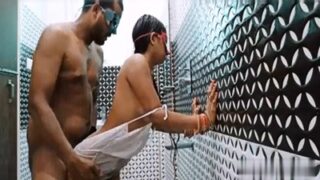 Video Desi Pasangan Mesum Ngewe Di Kamar Mandi, Bikin Basah Semua