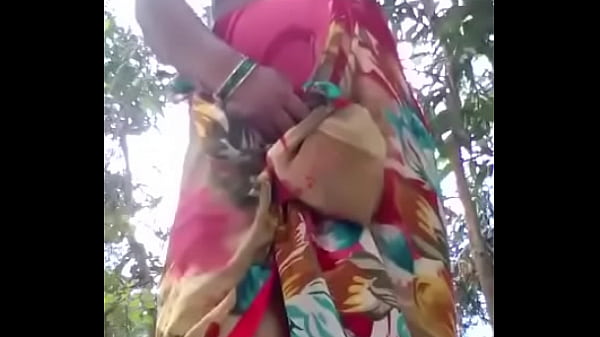 Desi Roshni Bhabhi Pamer Kontol Gede, Siap Digoyang
