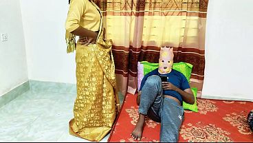 Bhabhi Desi Saree Lepas, Suami Goyangin Ranjang Minta Jatah