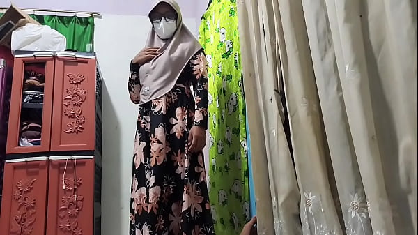 Bu Guru Grebek Murid Lagi Colmek, Langsung Diajak Mainin Kontol