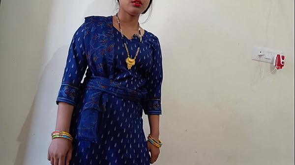 Desi Desa Pembantu India Panas Lagi Ngerasain Sakitnya Doggy Style, Suara Hindi Jelas Bikin Makin Erotis
