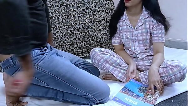 Bapak Telanjangin Dan Ngewe Anak Perawan Di Rumah Sendiri, Adegan Panas Keluarga.