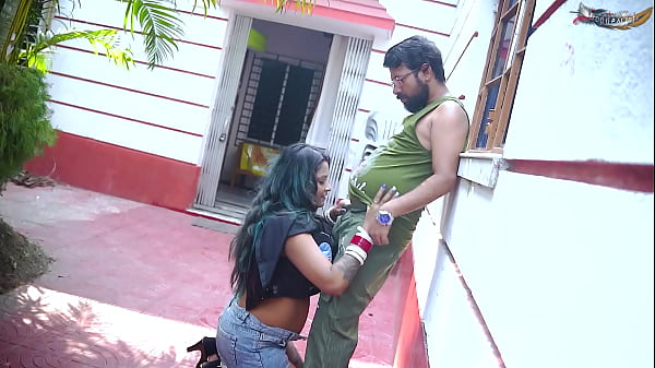 Desi Bengali Pasangan Ngentot Anal Keras Di Luar Rumah, Suara Hindi Panas (film Lengkap)